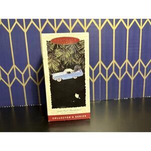 1956 Ford Thunderbird Hallmark Keepsake 1993 Ornament Classic American Cars